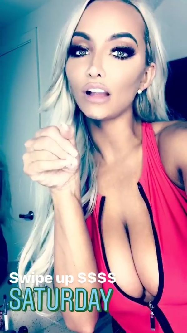 Lindsey Pelas